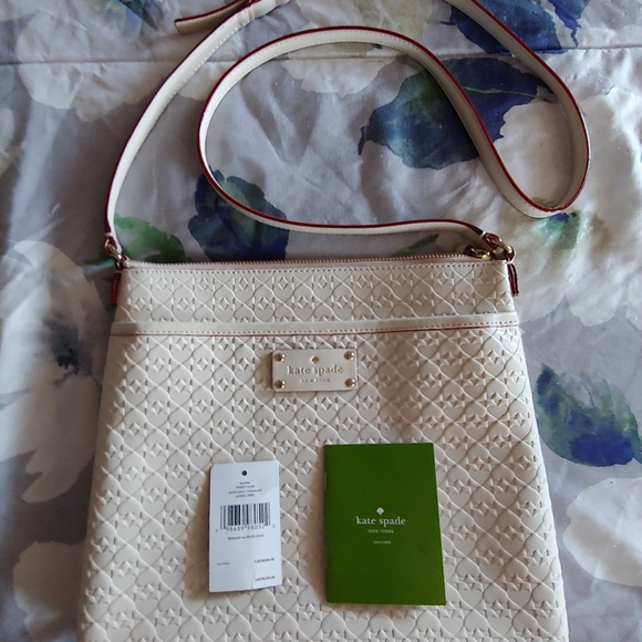 Authentic Kate Spade Penn Place Keisha Crossbody - Picture 2 of 8